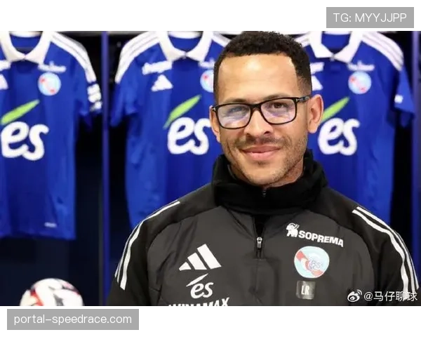 赛后混合采访区：斯特拉斯堡主帅承认球队心态出现问题